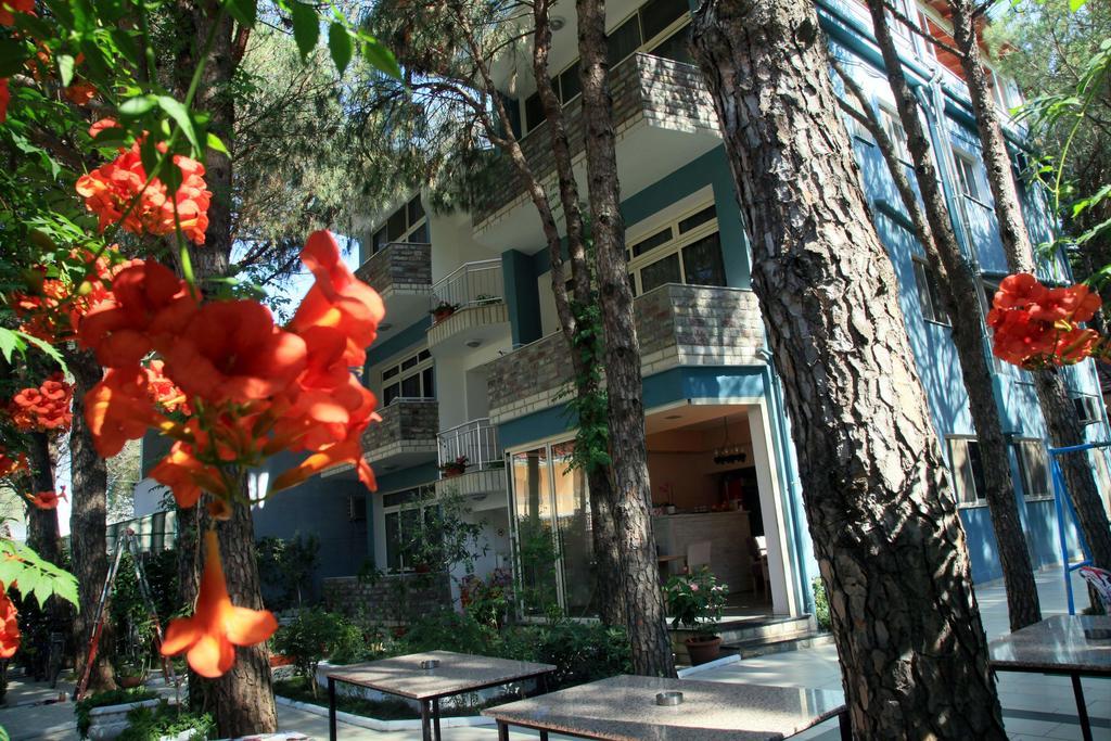 Hotel Princi I Vogel เวลิโปเยอ ภายนอก รูปภาพ